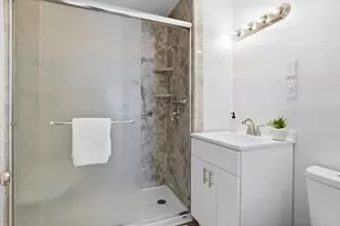 161 Dorset St, Springfield, MA 01108 - Photo 33