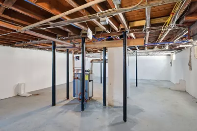 161 Dorset St, Springfield, MA 01108 - Photo 37