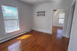 14 Fairview Ave, Saugus, MA 01906 - Photo 9