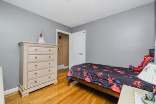 107 Spring Ln, Dartmouth, MA 02747 - Photo 21