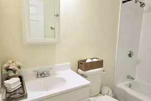 8 Tara Dr, Weymouth, MA 02188 - Photo 3