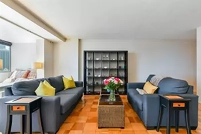 2 Hawthorne Place #14L, Boston, MA 02114 - Photo 3