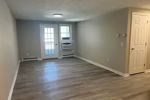 164 Heritage Dr, Northbridge, MA 01588 - Photo 3