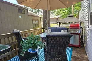 19 Mashapaug Rd, Sturbridge, MA 01566 - Photo 1