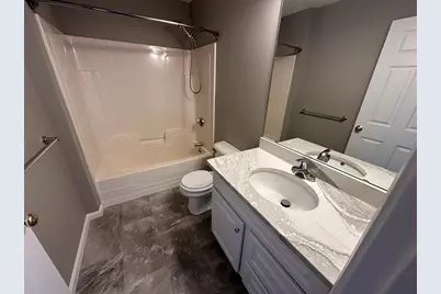 188 Middle St #0, Leominster, MA 01453 - Photo 9