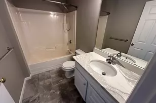 188 Middle St, Leominster, MA 01453 - Photo 9