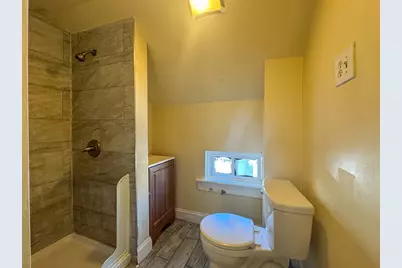 112 Laureston St, Brockton, MA 02301 - Photo 9