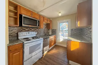 112 Laureston St, Brockton, MA 02301 - Photo 5