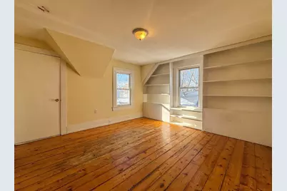 112 Laureston St, Brockton, MA 02301 - Photo 9