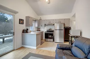 22 Oklahoma Ave, Tisbury, MA 02568 - Photo 17