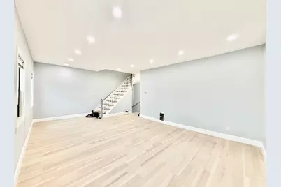 15 Berwick St #15, Melrose, MA 02176 - Photo 7