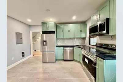 15 Berwick St #15, Melrose, MA 02176 - Photo 3