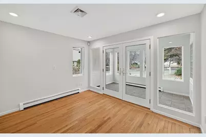 528 Menauhant Rd, Falmouth, MA 02536 - Photo 13