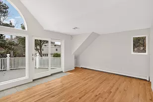 528 Menauhant Rd, Falmouth, MA 02536 - Photo 25