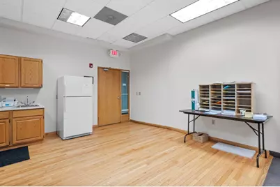 27 Mechanic St #103 & 105, Worcester, MA 01608 - Photo 13