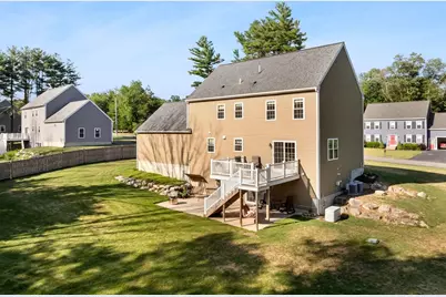 15 Carlton St, Raynham, MA 02767 - Photo 9