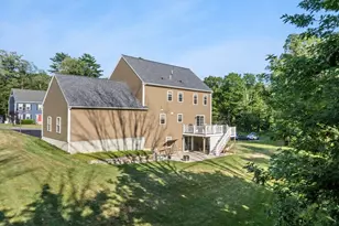 15 Carlton St, Raynham, MA 02767 - Photo 7