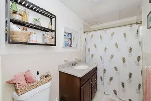 869 Bedford St, Fall River, MA 02723 - Photo 19