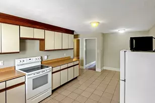 109 Hampshire Rd, Methuen, MA 01844 - Photo 5