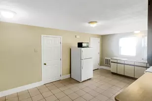 109 Hampshire Rd, Methuen, MA 01844 - Photo 9