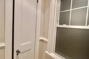 162 East Side Pkwy, Newton, MA 02458 - Photo 15