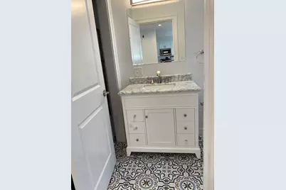 190 Pleasant #2, Marblehead, MA 01945 - Photo 9