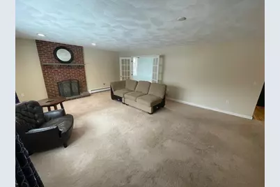 4 Indiana Ave #4, Woburn, MA 01801 - Photo 3