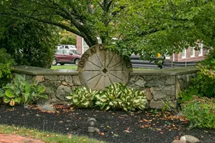 25 Cedar St, Amesbury, MA 01913 - Photo 29