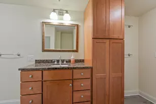 25 Cedar St, Amesbury, MA 01913 - Photo 5