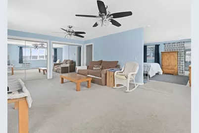 1082 Hancock St, Fall River, MA 02721 - Photo 27