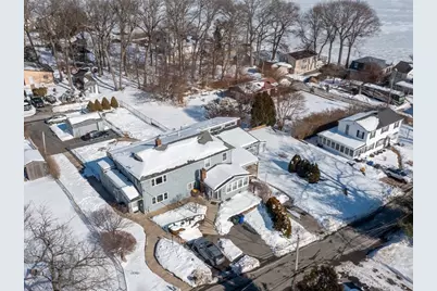 1082 Hancock St, Fall River, MA 02721 - Photo 5