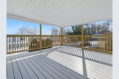 1082 Hancock St, Fall River, MA 02721 - Photo 17