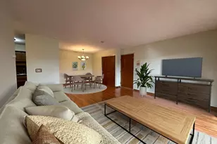 340 Sunderland Rd, Worcester, MA 01604 - Photo 5