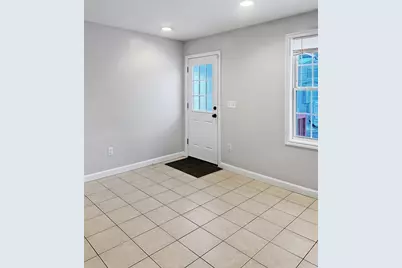 18 Ferry Street #B, Lawrence, MA 01841 - Photo 5