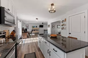 196 Sheldon Rd, Fitchburg, MA 01420 - Photo 7