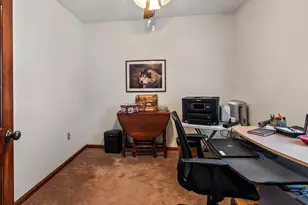 212 Washington St, Leominster, MA 01453 - Photo 23