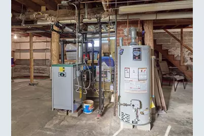 212 Washington Street, Leominster, MA 01453 - Photo 39