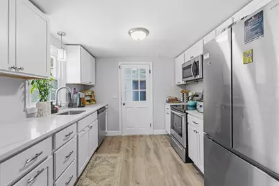 26 Susan Lane, Middleborough, MA 02346 - Photo 3