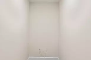 8 Cushing St, Salem, MA 01970 - Photo 25