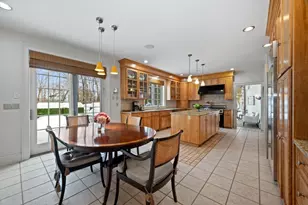 6 Eveningstar Dr, Amherst, MA 01002 - Photo 9