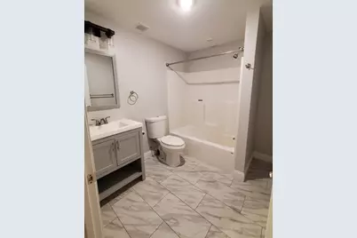 1 Main St #307, Peabody, MA 01960 - Photo 9