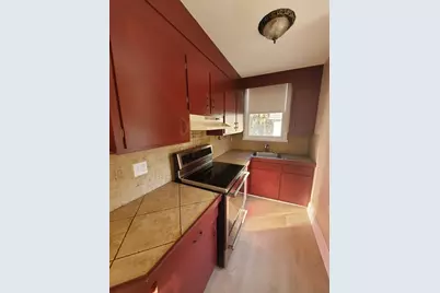 171 Lowell St #1, Peabody, MA 01960 - Photo 5