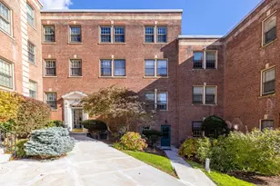 1490 Beacon St, Brookline, MA 02446 - Photo 15