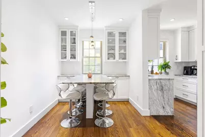 1490 Beacon St #4, Brookline, MA 02446 - Photo 5