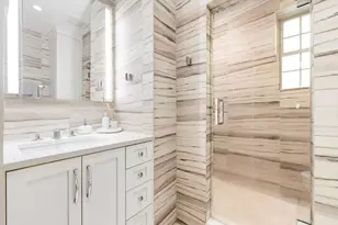 1490 Beacon St, Brookline, MA 02446 - Photo 11