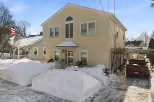 54 Edgemont Rd, Braintree, MA 02184 - Photo 3