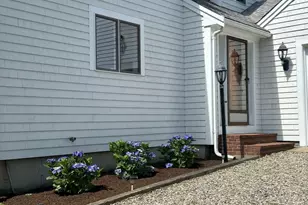 15 Beach St, Falmouth, MA 02536 - Photo 35