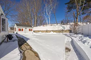 460 Irene St, Chicopee, MA 01020 - Photo 5