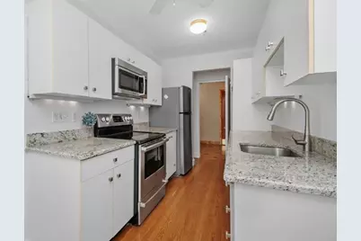 37 Beacon St #23, Boston, MA 02108 - Photo 3