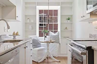 37 Beacon St #23, Boston, MA 02108 - Photo 11